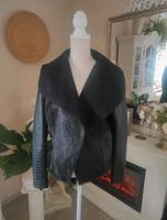 Lederjacke mit Fell  Gr. 40 Hessen - Nidda Vorschau
