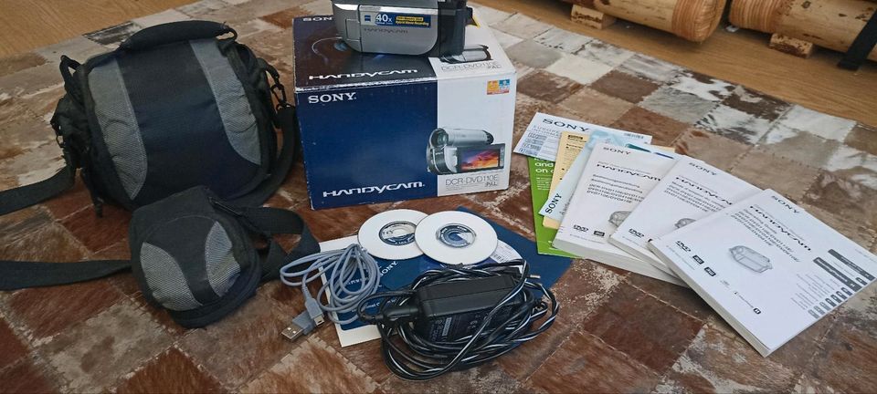 Sony DCR DVD 110 Camcorder in Neuburg a.d. Donau