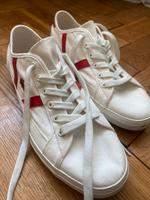 LACOSTE Turnschuhe, weiß mit roten Streifen - NEU Altona - Hamburg Othmarschen Vorschau