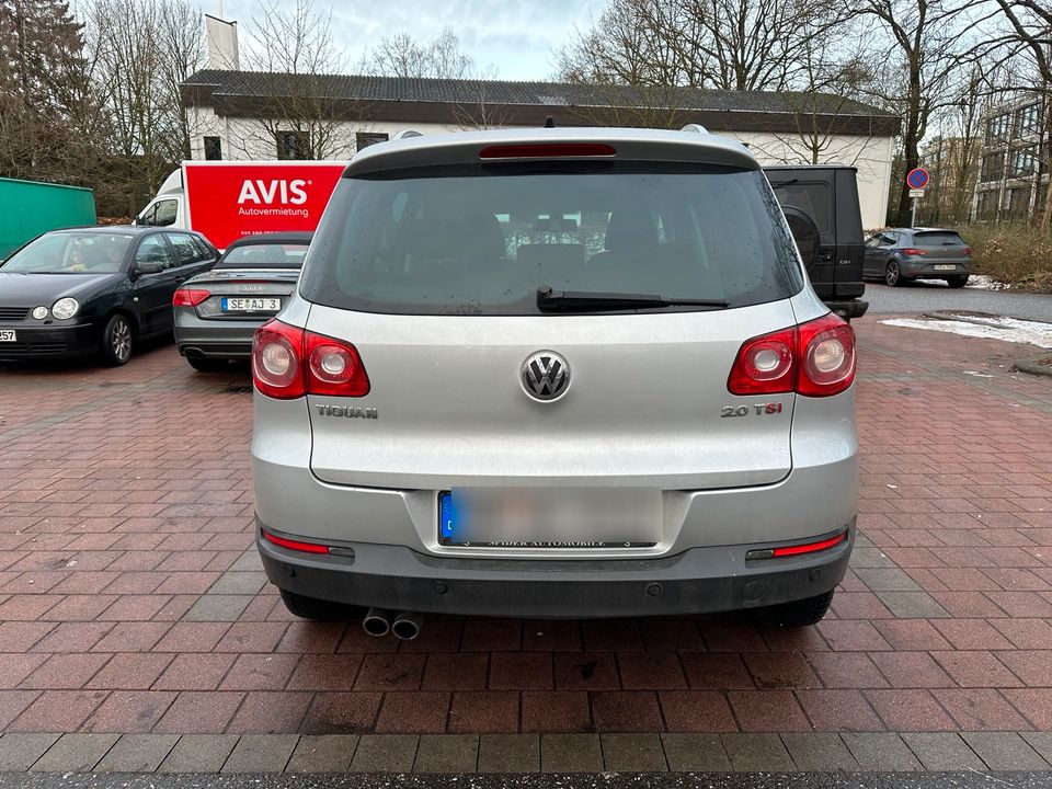 Volkswagen Tiguan Allrad 4x4 Automatik Getriebe wenig gelaufen. in Hamburg