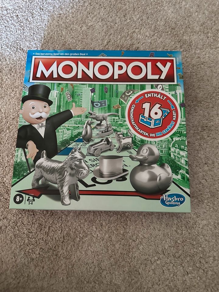 Monopoly Brettspiel in Emden