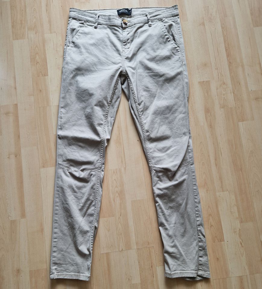 Stoff-Hose - beige - Größe 32/32 in München