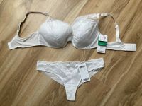 Chantelle BH Set aus der Serie Fleurs BH 80E und Panty M 38 40 Baden-Württemberg - Leonberg Vorschau