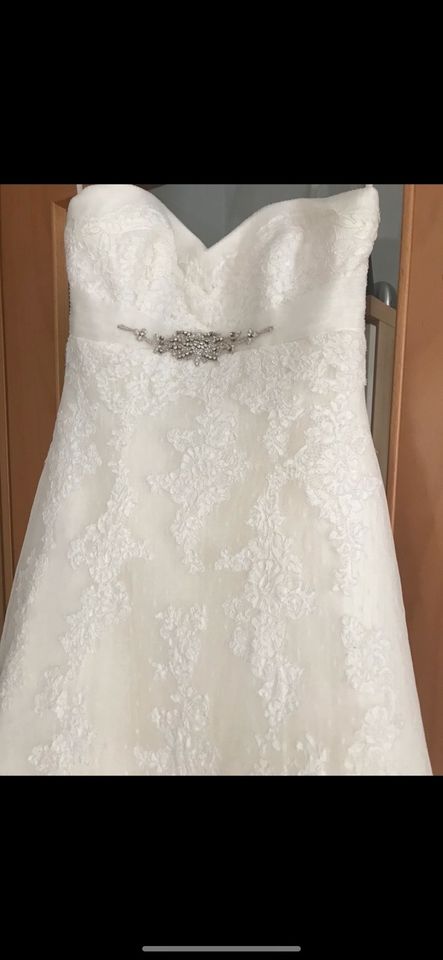 Brautkleid komplett aus Spitze in Heimertingen