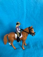 Schleich Horse Club Pony, Zubehör und Reiterin Set Hessen - Rodgau Vorschau