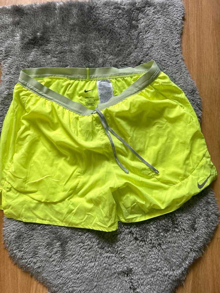 Nike Herren Shorts in Ochtrup