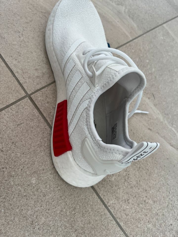 Adidas Sneaker weiß NMD R1 Größe 39 1/3 in Roding