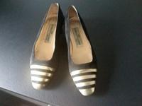 Italienische Wildlederpumps mit gold Vahr - Gartenstadt Vahr Vorschau