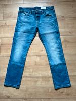 Herren Hose von der Marke Esprit. Bayern - Fürth Vorschau