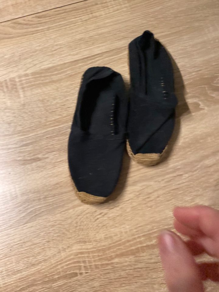 Espadrilles Größe 33 schwarz in Schöllnach