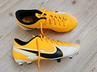 Nike Mercurial Fußballschuhe Schuhe orange gelb Gr 38,5 Sachsen - Radebeul Vorschau