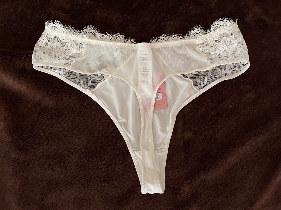 HUNKEMÖLLER String M creme Spitze Steinchen neu! in München