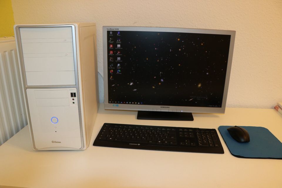 Desktop Komplett Set PC 24‘‘ Monitor, INTEL i7-2600 3.4GHz, 500GB in Frankfurt am Main