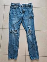 Asos Jeans Größe 32/32 Herren blau mit Rissen used look Nordrhein-Westfalen - Erftstadt Vorschau
