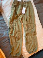 Hose Bershka Gr.S Damen/Mödchen, Neu mit Etikett Köln - Ehrenfeld Vorschau
