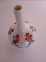 Vase klein mit schönem Rosenmotiv /Wallendorf Schleswig-Holstein - Erfde Vorschau