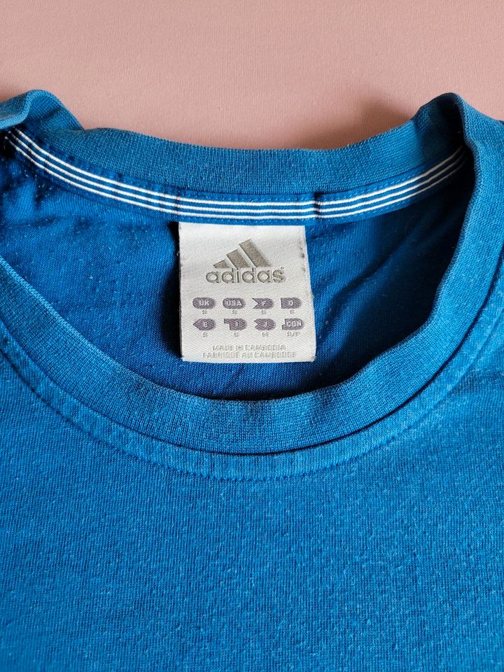 Adidas T-Shirt Gr.S blau in Hannover