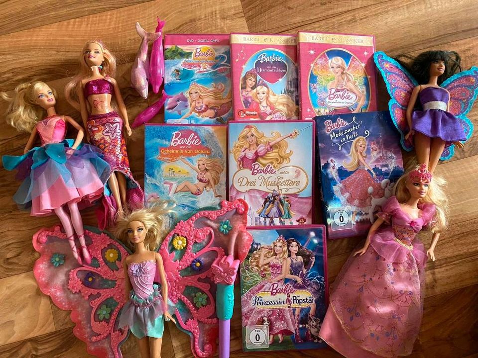 Barbie Puppen Barbie DVDs Barbie CD Recorder Barbie Bücher Barbie in Frankfurt am Main