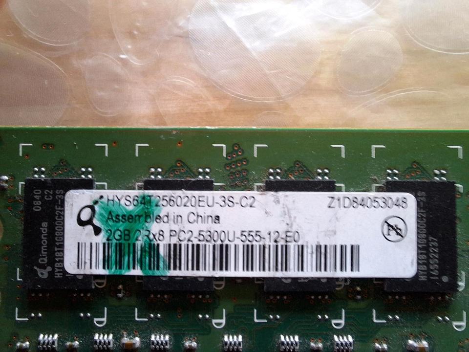 Arbeitsspeicher 2GB RAM 2Rx8 PC2 5300U 555 in Bad Hersfeld