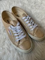 Schuhe/Superga/gold/beige Niedersachsen - Rehburg-Loccum Vorschau