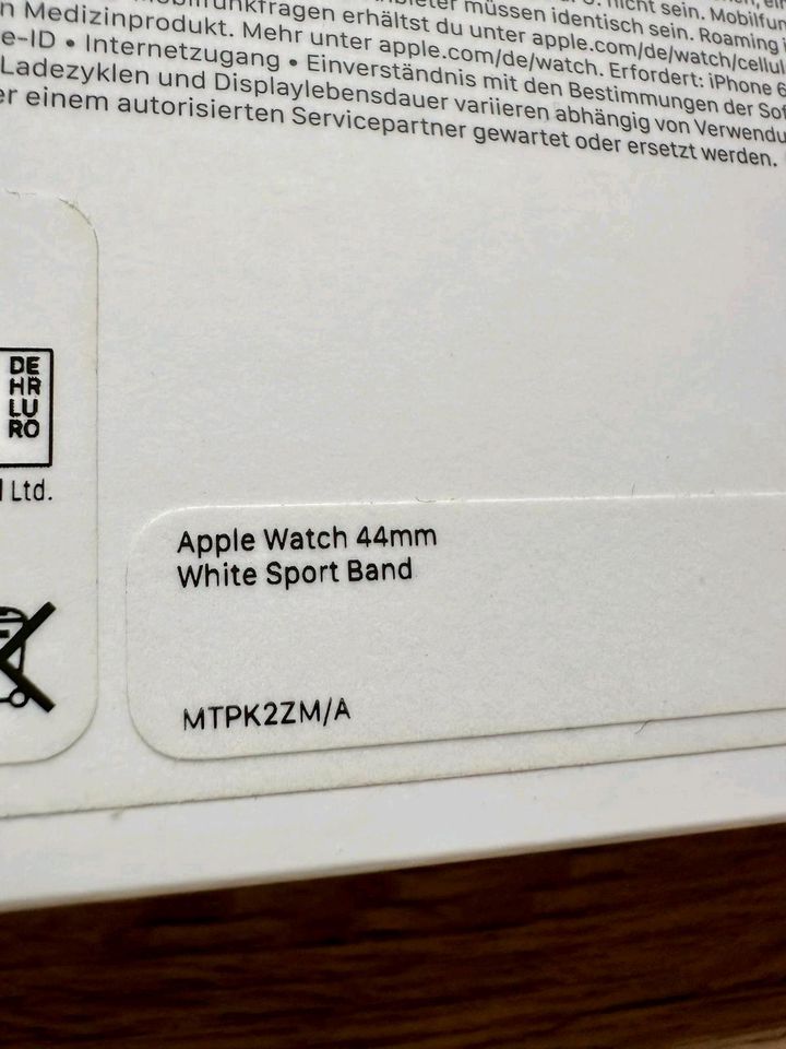 Apple Watch Cellular/LTE in Rose Gold in Waltrop