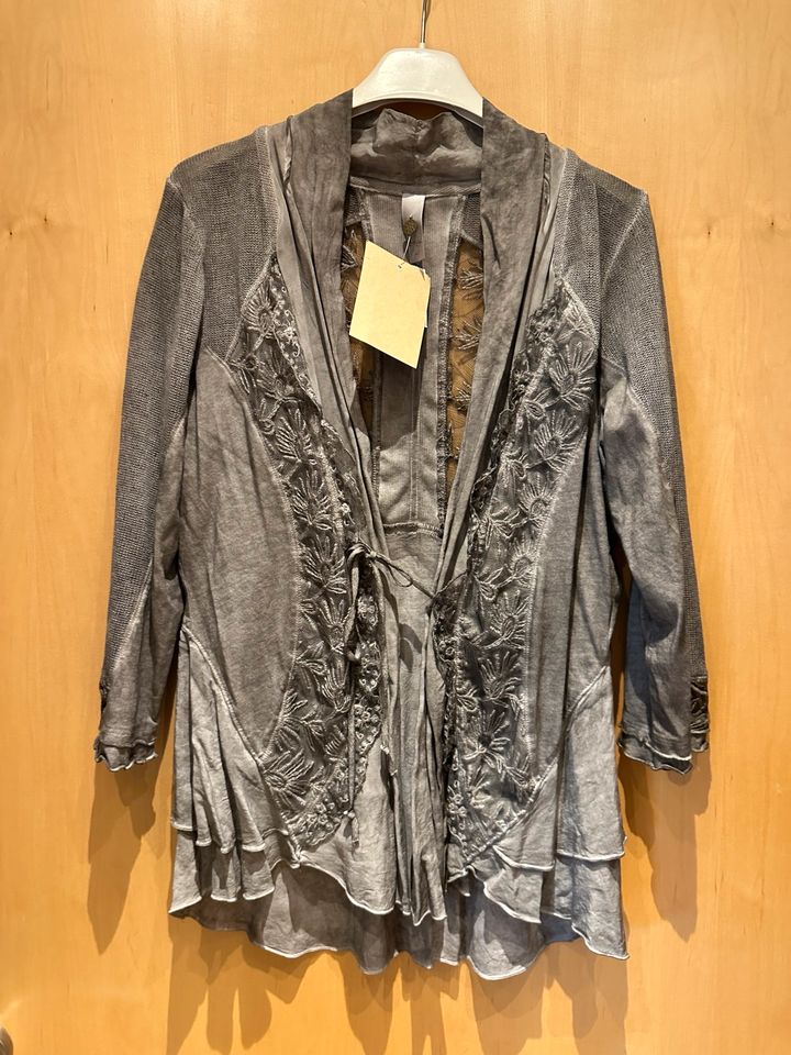 Tredy Jacke Cardigan Spitze Taupe 40 Neu mit Etikett in Minden