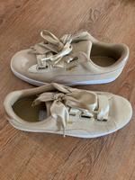 Puma basket heart Sneaker beige Seiden Schnürsenkel 41 guter Zu Köln - Höhenberg Vorschau