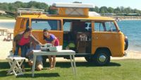 Oldtimer VW Bulli Mieten VW T2b Camper Wohnmobil Düsseldorf - Bilk Vorschau