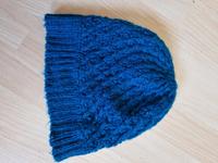 für Damen, Einheitsgröße,  blau,    Warme und  blaue Mütze . Hessen - Steinbach Vorschau