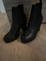 Absatzstiefel Anna Field Schwarz Größe 41 Hessen - Wiesbaden Vorschau
