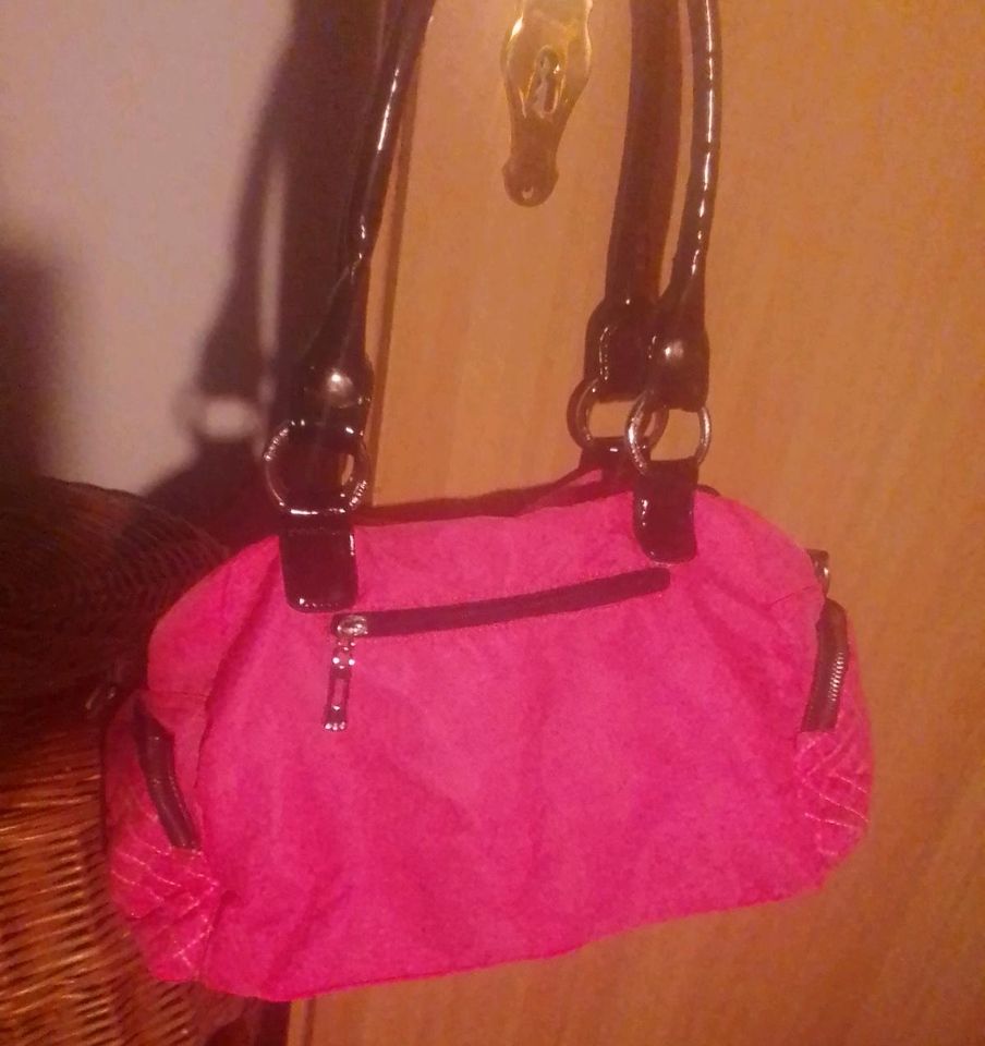 Schöne Pinke Damen Tasche in Aue