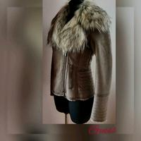 GUESS Bikerjacke mit Kunstfellkragen  taupe Gr.34 Neuwertig! München - Moosach Vorschau
