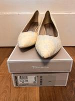 Tamaris Brautschuhe Pumps Größe 42 Ivory mit Spitze Sachsen - Wermsdorf Vorschau