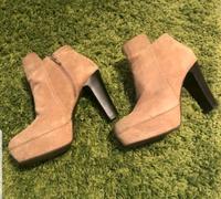 Wunderschöne Hallhuber Boot in verlour Leder gr.39 beige wie neu Schleswig-Holstein - Kiel Vorschau