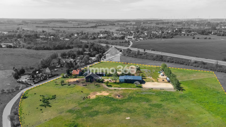 Pferdehof mit großem Grundstück vor den Toren Berlins in Wustermark