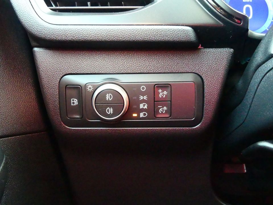 Ford Kuga ST-Line 2.5 PHEV Aut. LED Navi SHZ Kam ACC in Stralsund