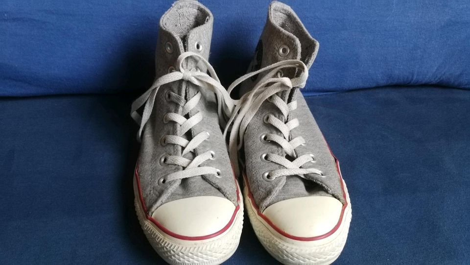 Chucks Converse Gr 38,5 grau Turnschuhe Sneaker in Ratingen