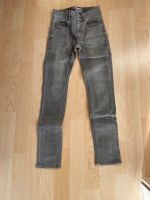 Jeans grau 122 Raizzed NEU schmal geschnitten Hessen - Friedberg (Hessen) Vorschau