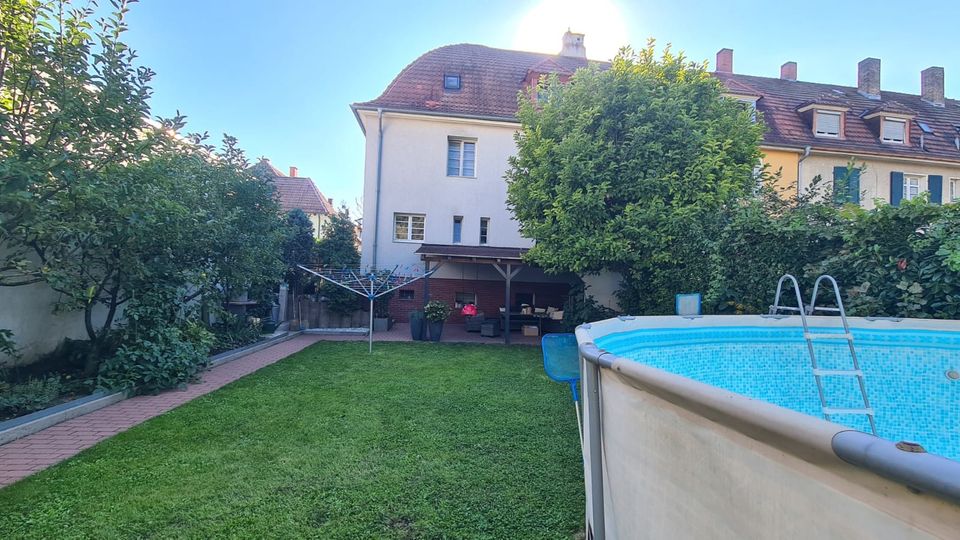 Hochwertig modernisiertes Ein- bis Zweifamilienhaus mit Garten in Ludwigshafen