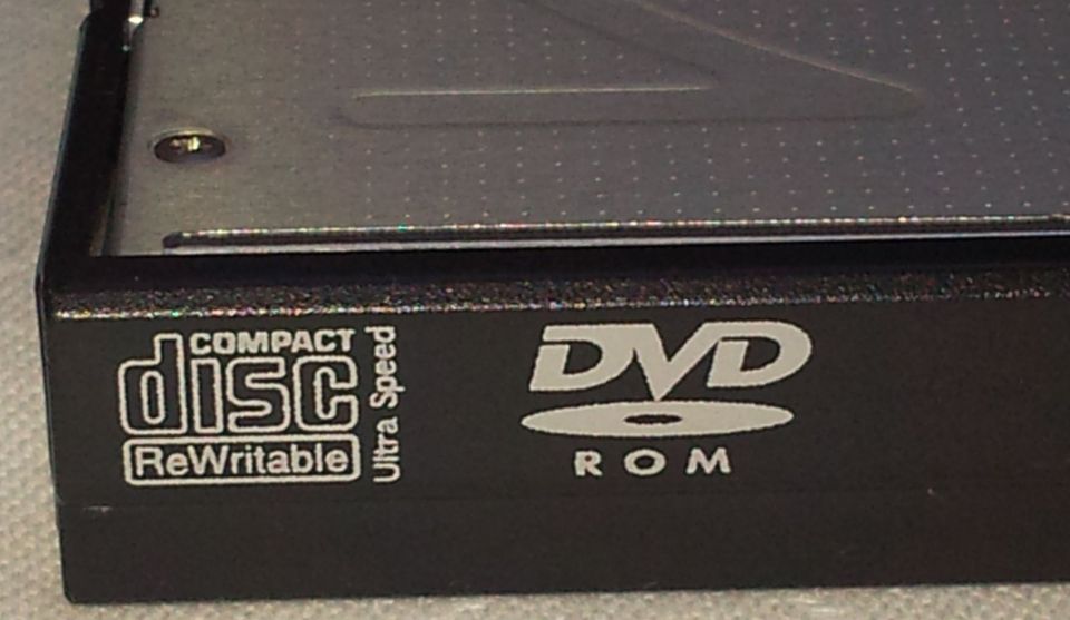 Teac DW-224E-B36 Notebook Slim CD DVD ROM ReWritable Ultra Speed in Gerlingen