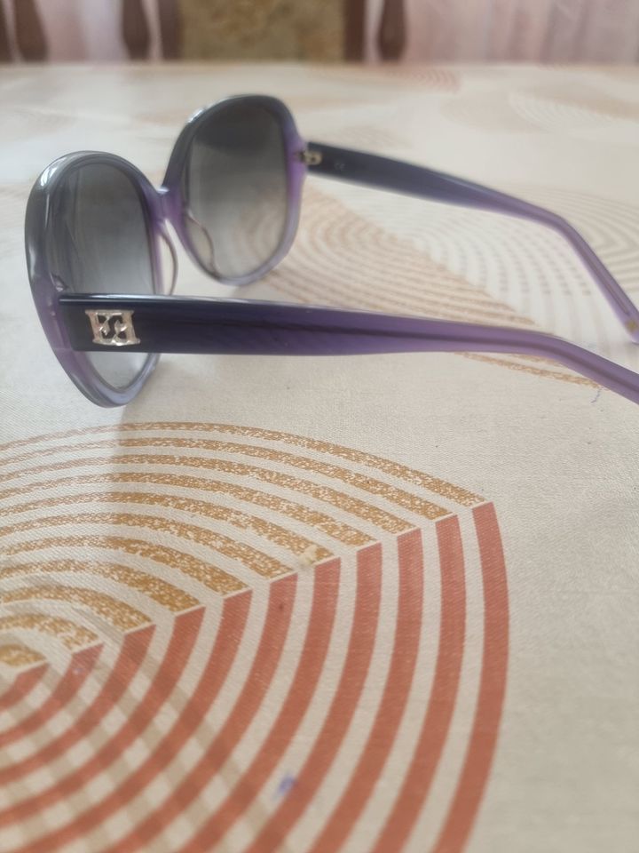 Escada Sonnenbrille lila in Stuttgart