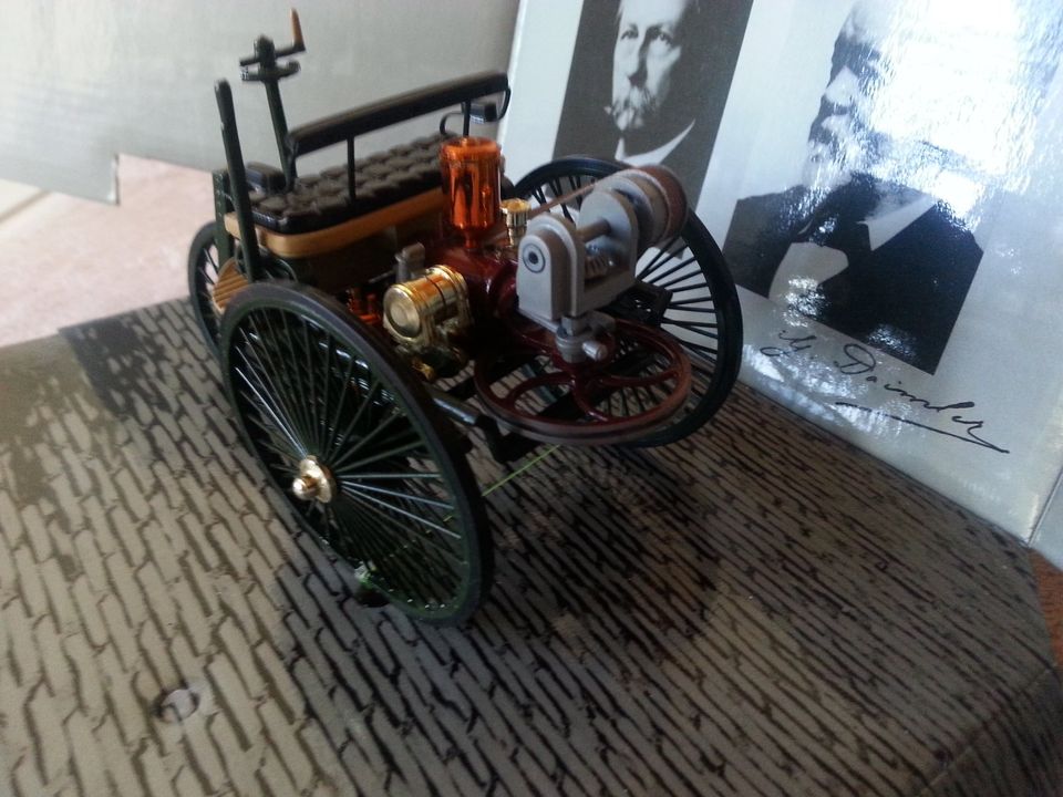 Mercedes Benz Motorwagen in 1:24 OvP in Dresden