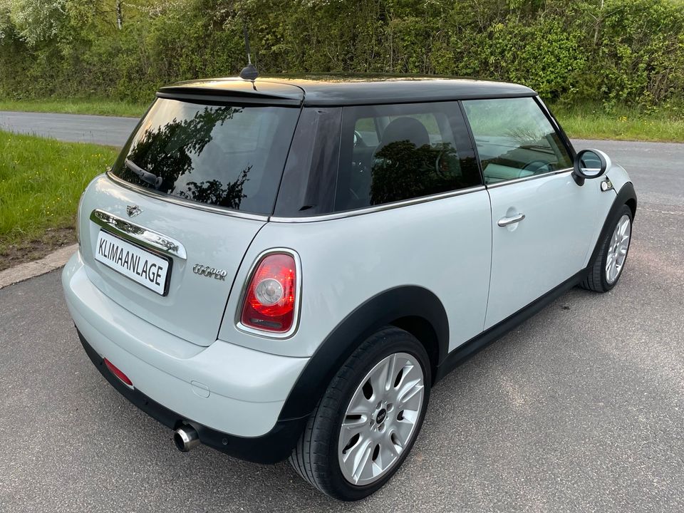 Mini Cooper 1.6 Camden 50 *ALU*KLIMA*TÜV*MOTOR-QUALMT* in Zellingen