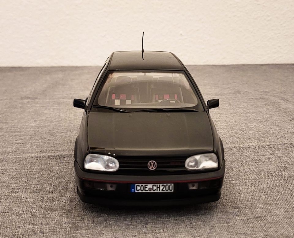 Modell VW Golf 3 GTI Maßstab 1:18 in Jena