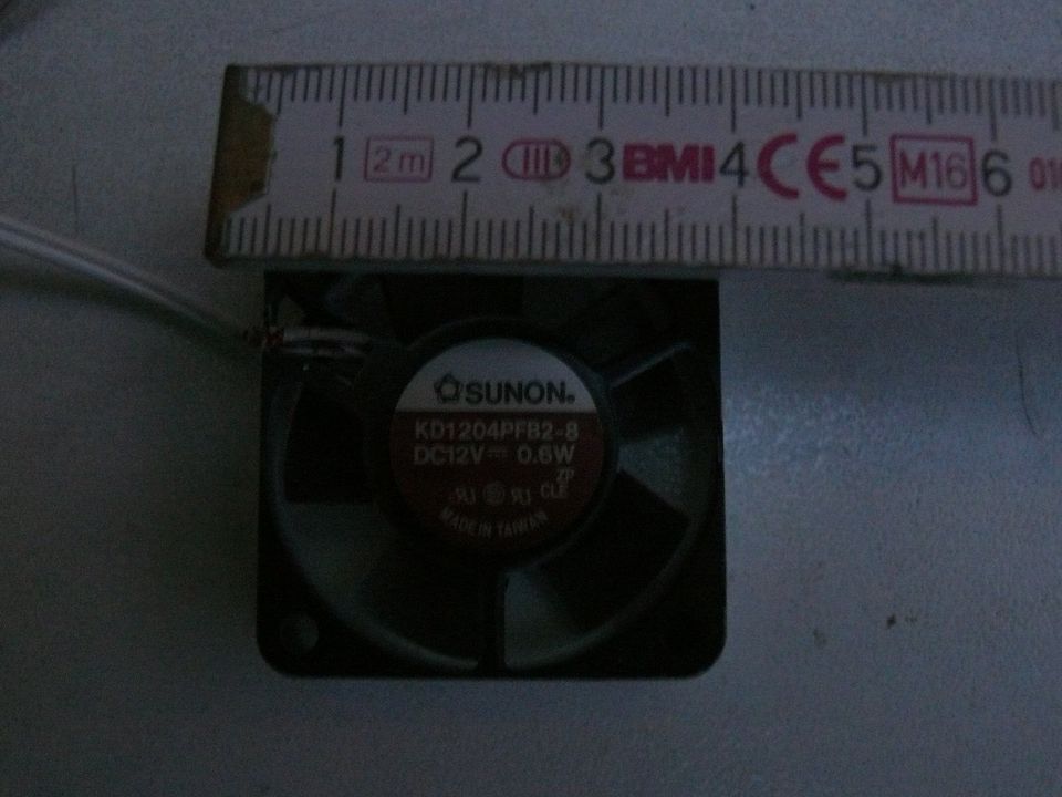 40mm 12V PC-Lüfter von Sunon weiss mit Anschlußadapter NEU in Bremen