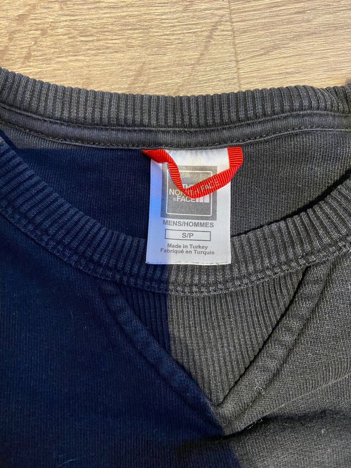 North Face Pullover Gr. S in Bergkirchen