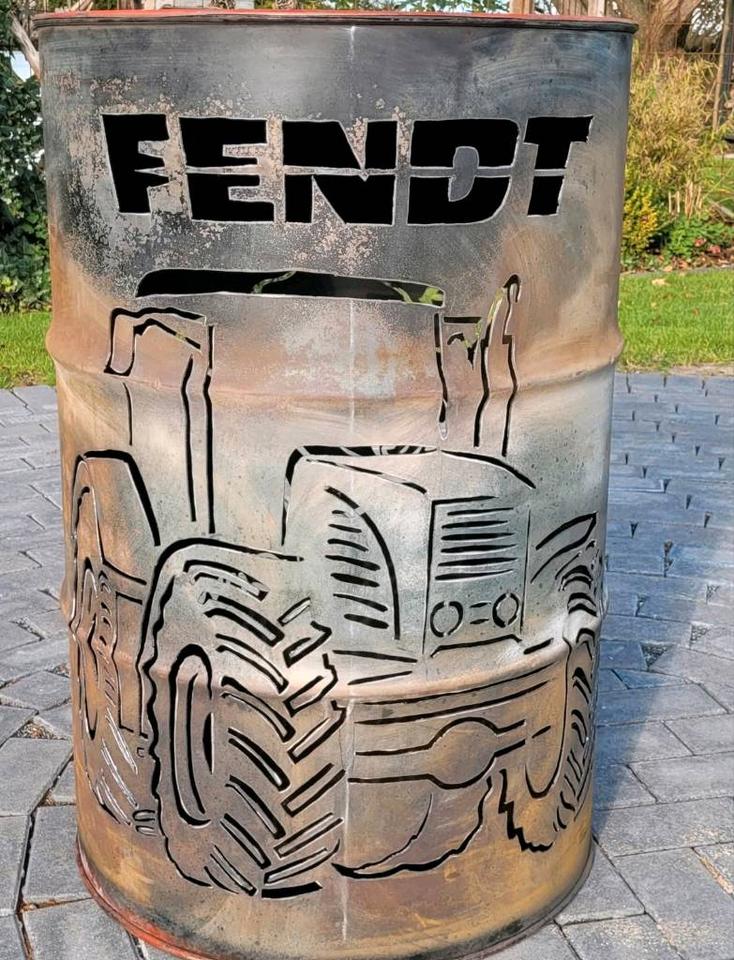 Feuertonne Brenntonne 200l Trecker Fendt Plancha Bauernhof Rost in Ahlerstedt
