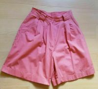 schöne rosefarbene Damen Bermudas Shorts in der Größe 34 Mecklenburg-Vorpommern - Torgelow Vorschau