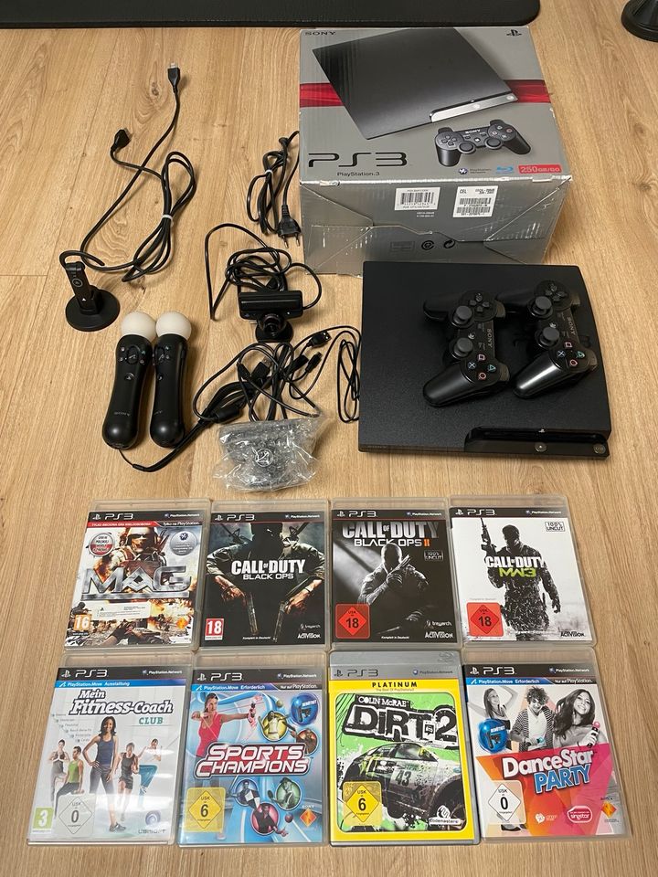 PlayStation 3 +2 Controller + 2 Move Controller +Kamera+ 8 Spiele in Neuenstadt