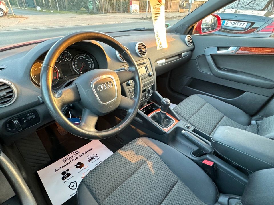 Audi A3 Sportback 1.6 TDI Ambiente*Panorama*Klima*EU5 in Berlin
